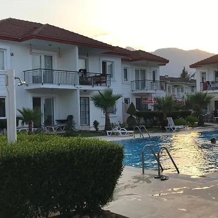 Camyuva'da Havuzlu 2+1 Daire Apartament